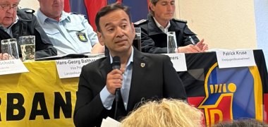 Foto des Grußwortes von Güngör Aydin