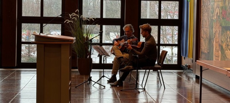 Einbürgerungsfeier Februar 2026 Musiker Duo Einbürgerungsfeier Februar 2026 Musiker Duo