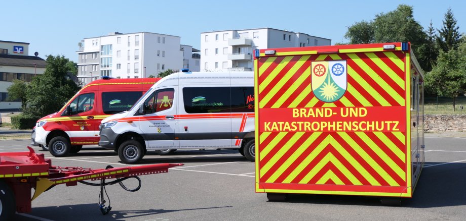 Abrollcontainer und Fahrzeuge
