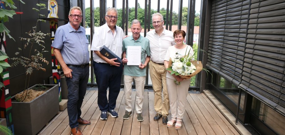 Verleihung der Ehrennadel des Landes an Wolfgang Steitz aus Ramsen Gruppenfoto Verleihung der Ehrennadel des Landes an Wolfgang Steitz aus Ramsen