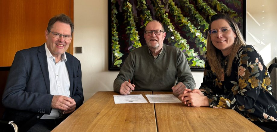 Lebensarbeitszeitkonto Unterzeichnung - Bartsch Landfried Reimringer Lebensarbeitszeitkonto Unterzeichnung - Saskia Bartsch, KarlLandfried, Hado Reimringer