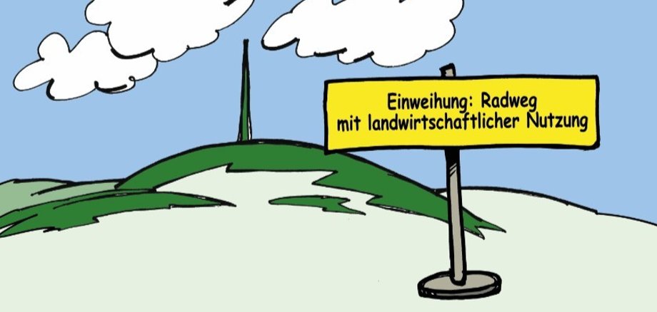 Im Vordergrund ein Schild mit Hinweis zur Einweihung, im Hintergrund der Donnersberg